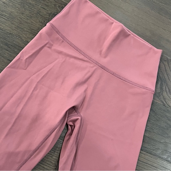 Offline by Aerie Hi-Rise Bike Shorts - Picture 3 of 7